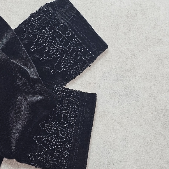 VTG April Cornell Beaded Velvet Black Womens Gloves SZ OS - Picture 5 of 7